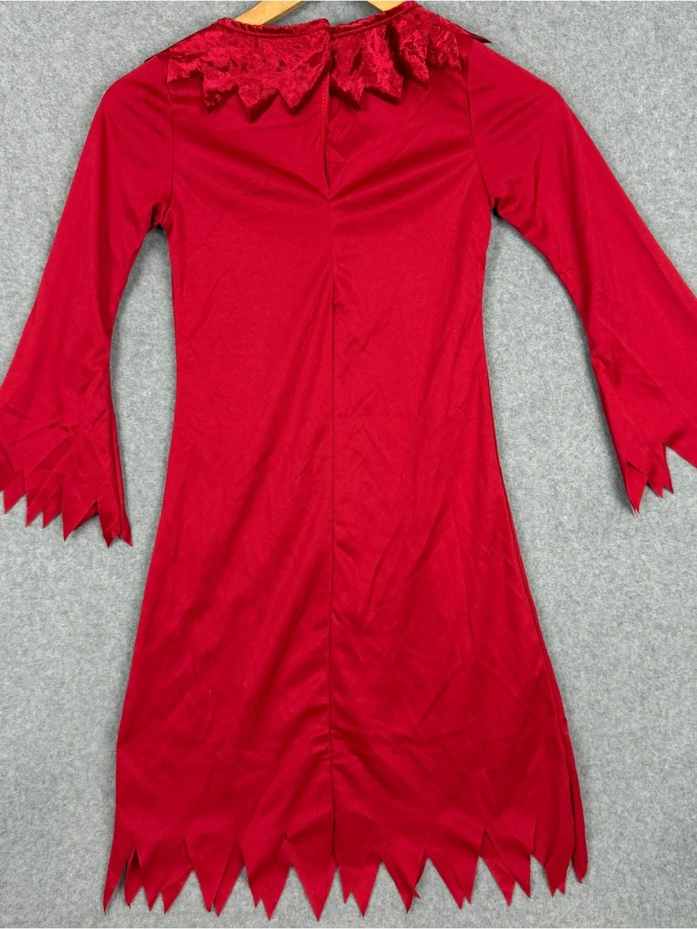 Red Devil Halloween Costume (Robe / Dress Only) Kids Medium